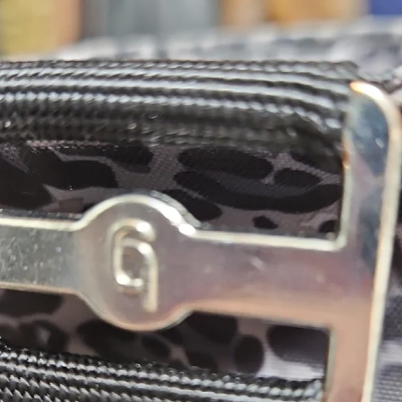 Baggallini Gray Leopard Print Belt Bag - Picture 7 of 11